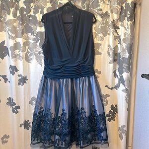 SLNY formal mid length dress.